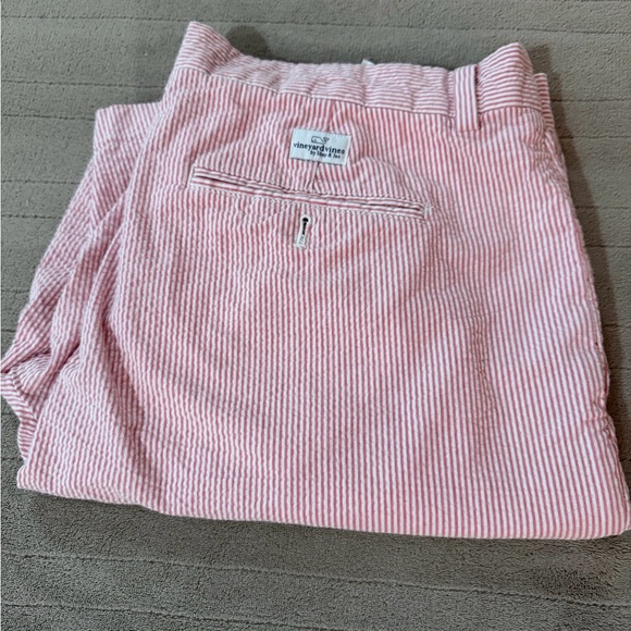 Vineyard Vines Shorts sz 38. Excellent Condition! - Picture 8 of 9